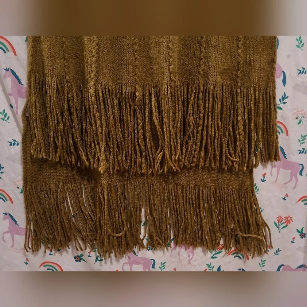 EUC Bedford Cottage Ombre Green Boho Casual Cottage Neutral Scarf Wrap w/ Fringe